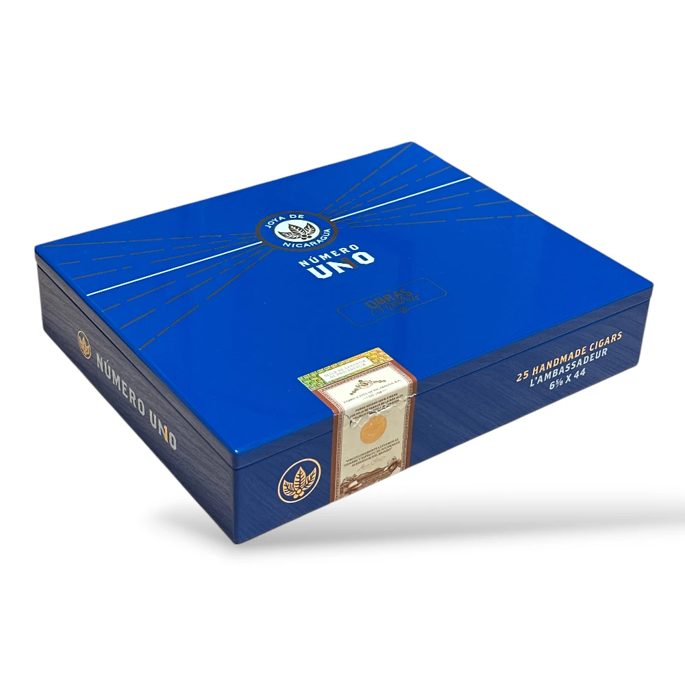 Joya de Nicaragua Numero Uno L'Ambassadeur Cigar Box Closed