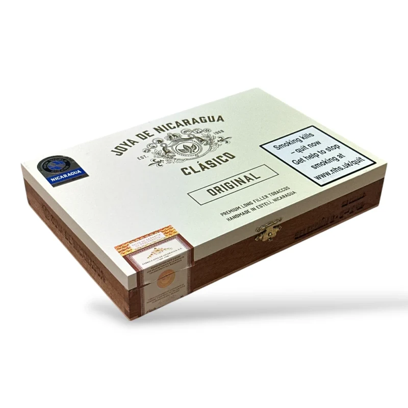 Joya de Nicaragua Clasico Seleccion B Corona Cigar Box Closed