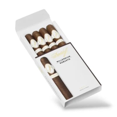 Davidoff Millennium Robusto Pack Open