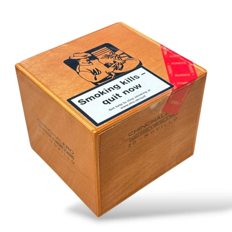 Chinchalero Novillo Fuerte Gordito Cigar Box Closed