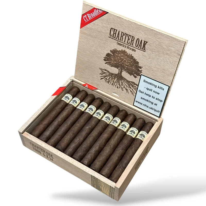 Foundation Charter Oak CT Broadleaf Toro Cigar Box Open
