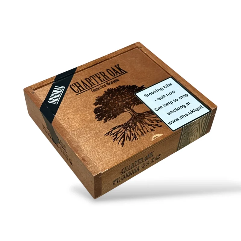 Foundation Charter Oak Original Petite Corona Cigar Box Closed