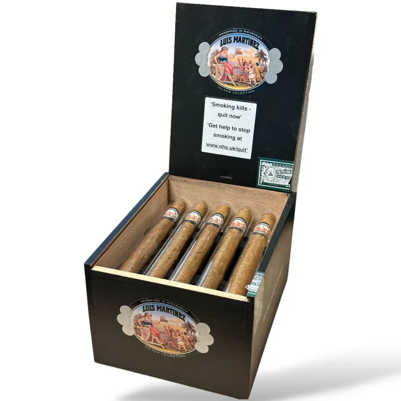 Luis Martinez Crystal Churchill Cigar Box Open