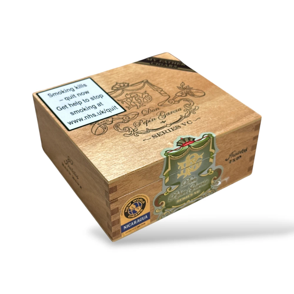Don Pepin Garcia VC Invictos Robusto Cigar Box Closed