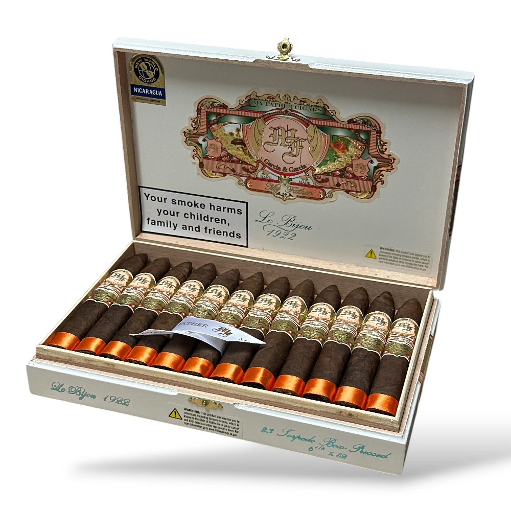 My Father Le Bijou 1922 Torpedo Box Pressed Cigar Box Open