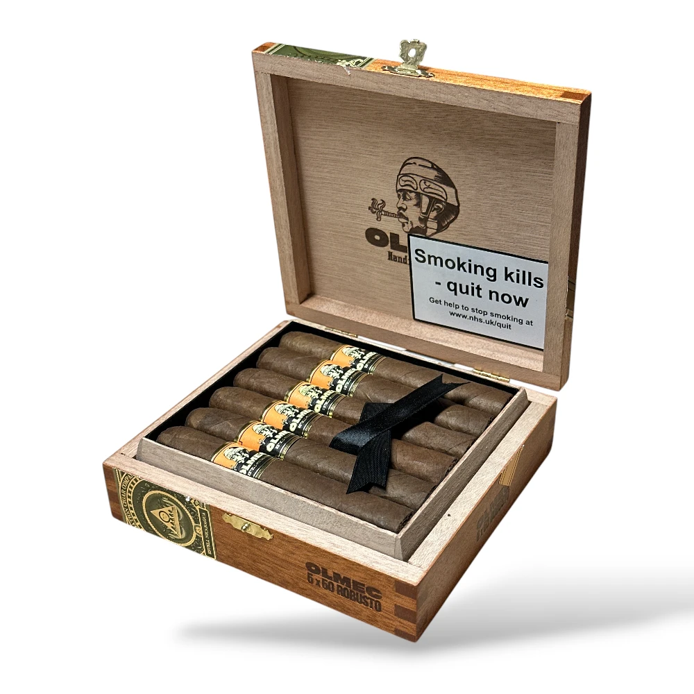 Foundation Olmec Claro Robusto Cigar Box Open