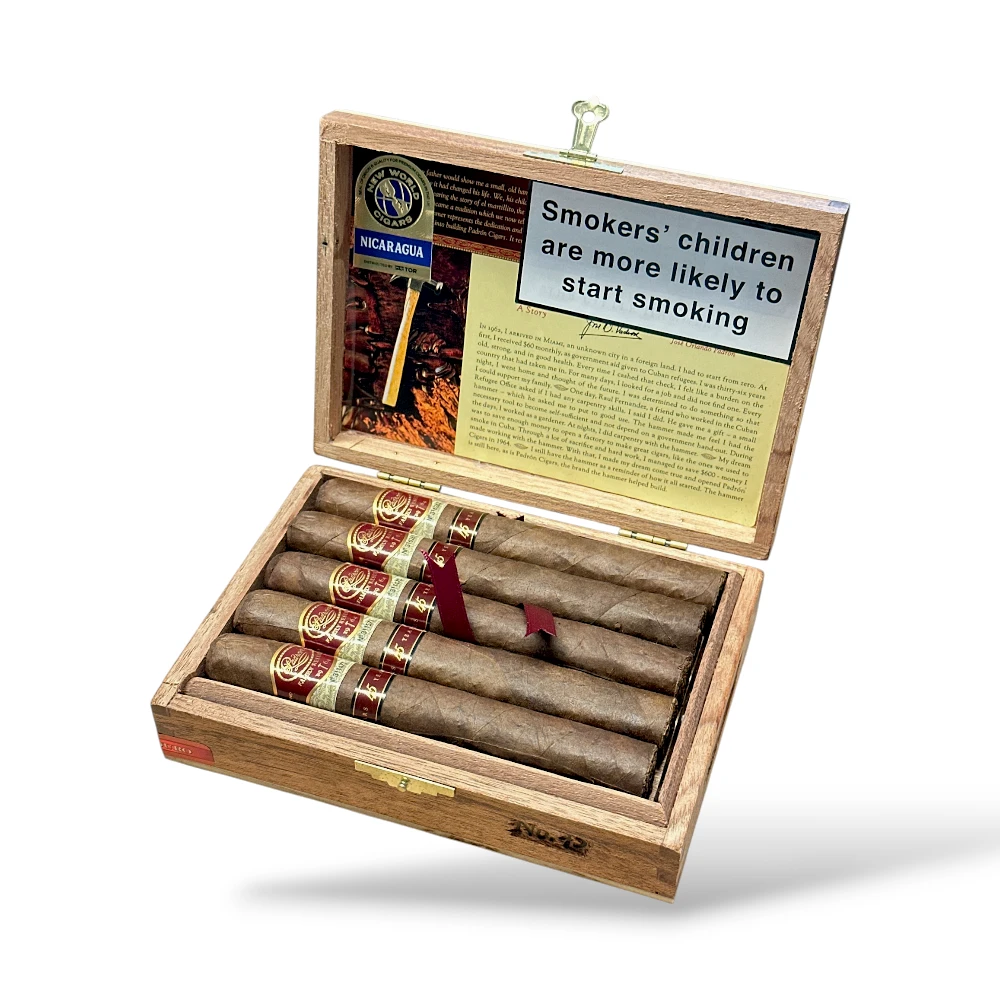Padron Family Reserve No. 45 Maduro Cigar Box Open