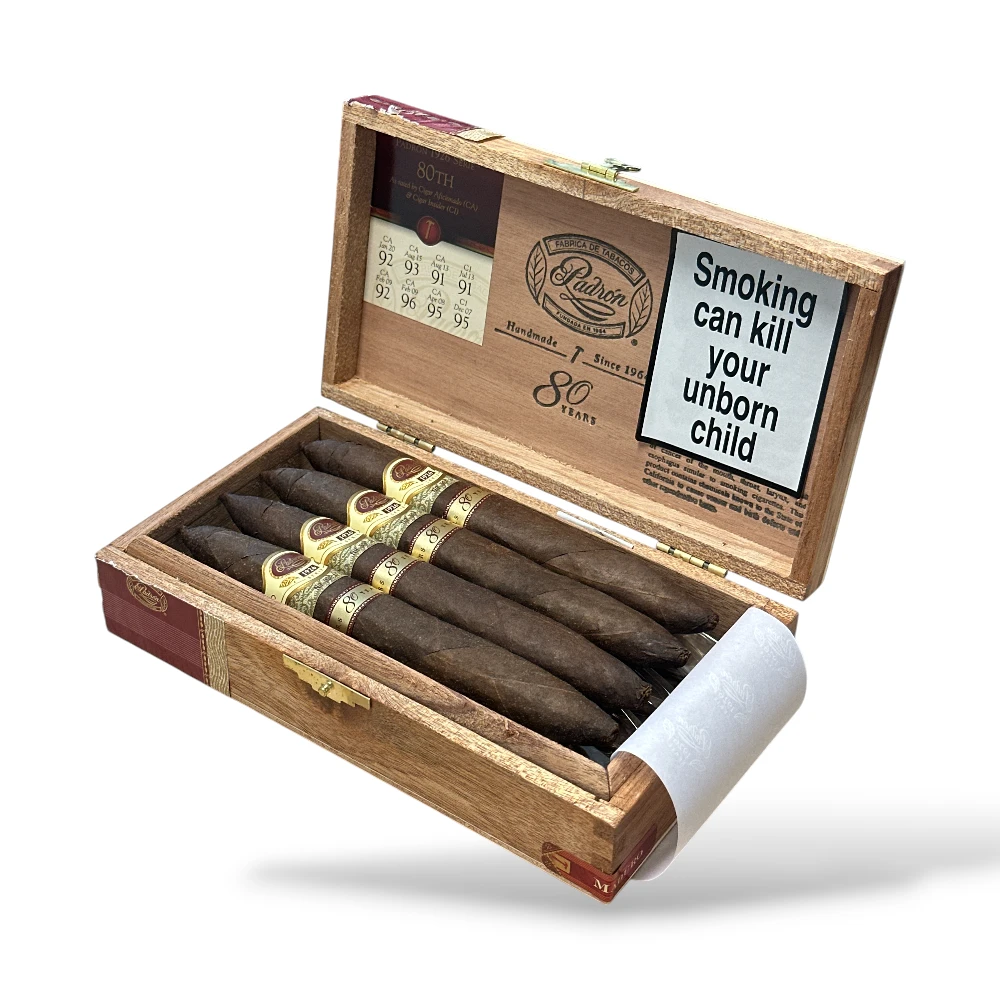 Padron 1926 Series 80 Years Maduro Cigar Box Open