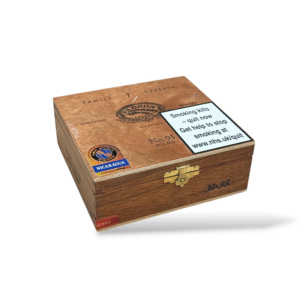 Padron Family Reserve No. 95 Maduro Cigar Box Closed
